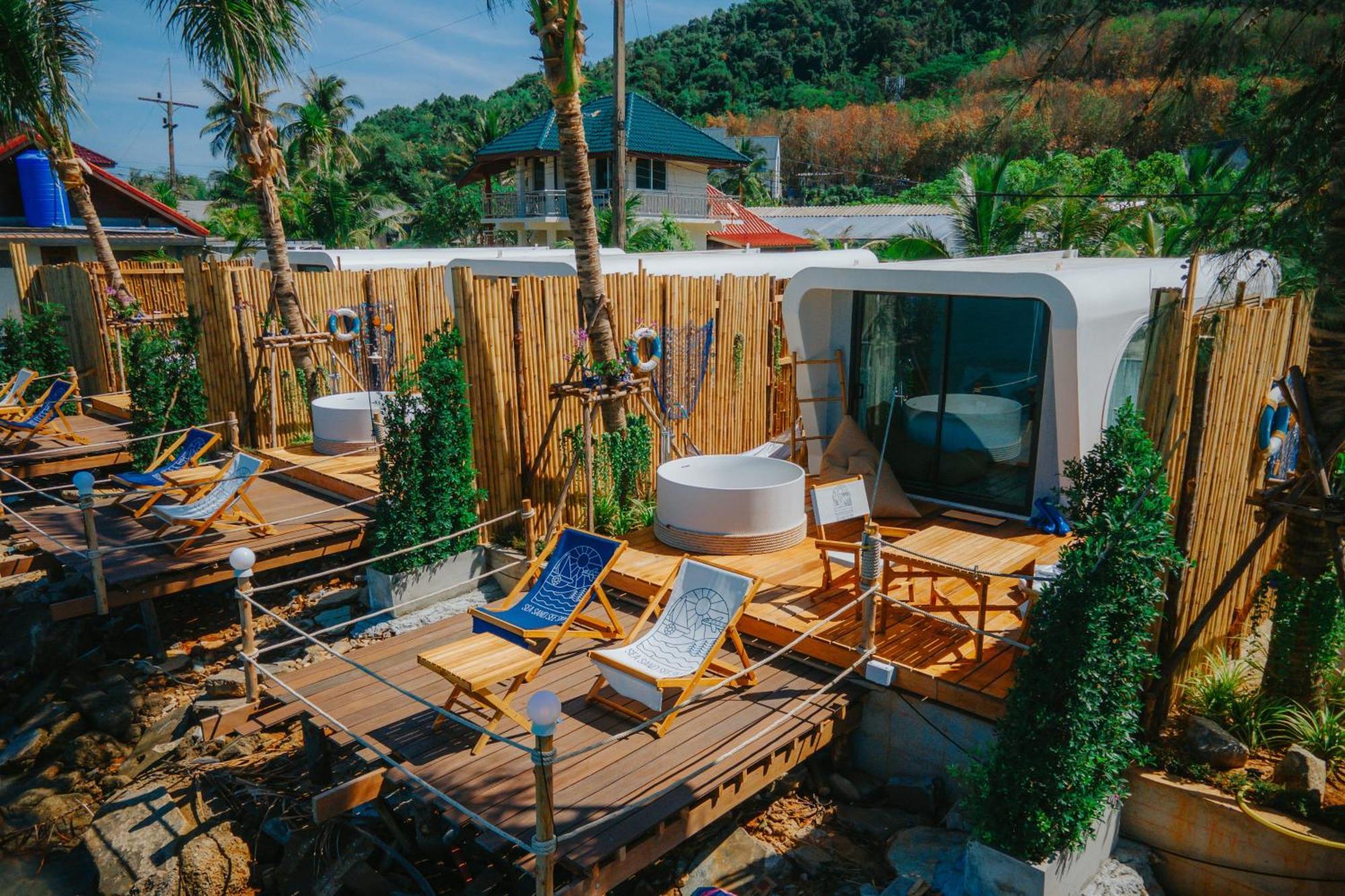 Sea Sand See Sky Beach Front Resort Phuket Exterior photo